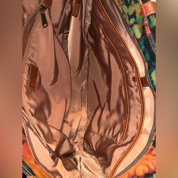 Patricia Nash hand bag - Picture 7 of 7